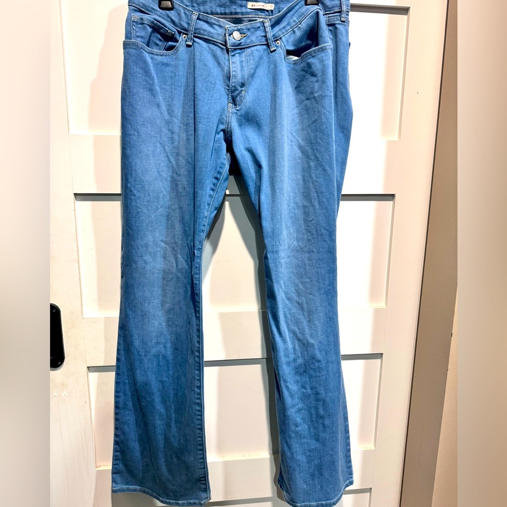 Levi's Light Blue Bootcut Jeans - Picture 2 of 6